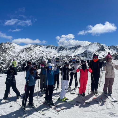 SkiTrip30423B