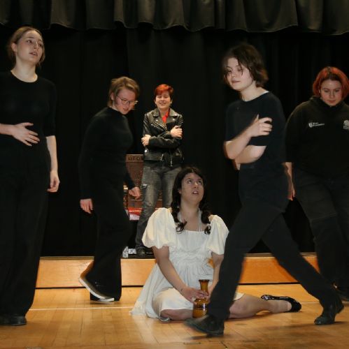 SeniorClassicsPlay2024Pandora5