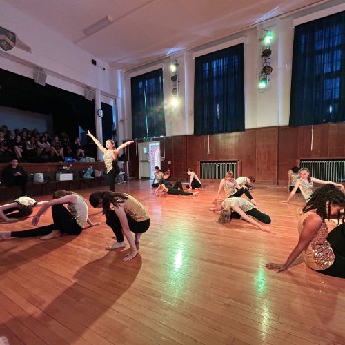 GymDanceDisplay270724