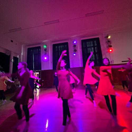 GymDanceDisplay350724
