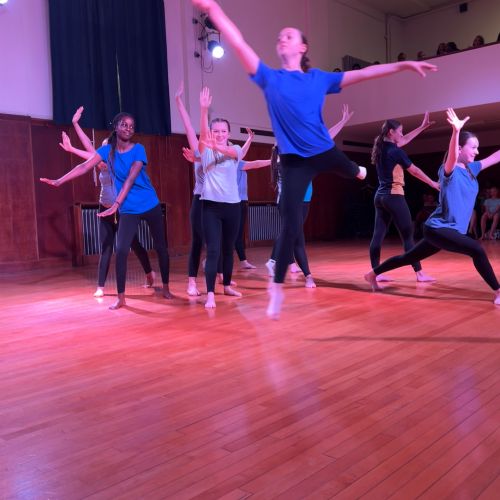 GymDanceDisplay400724