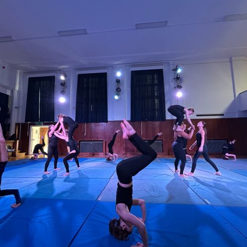 GymDanceDisplay450724